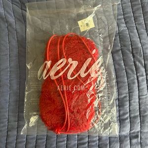 Super cute - New red Sherpa phone holder